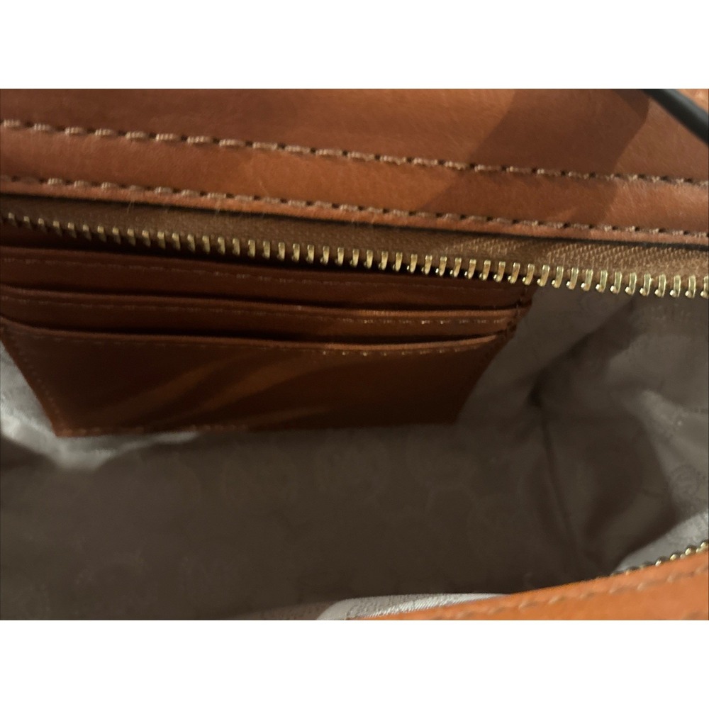 MICHAEL KORS CLASSIC LOGO SELMA MINI CROSSBODY BAG - Picture 6 of 9